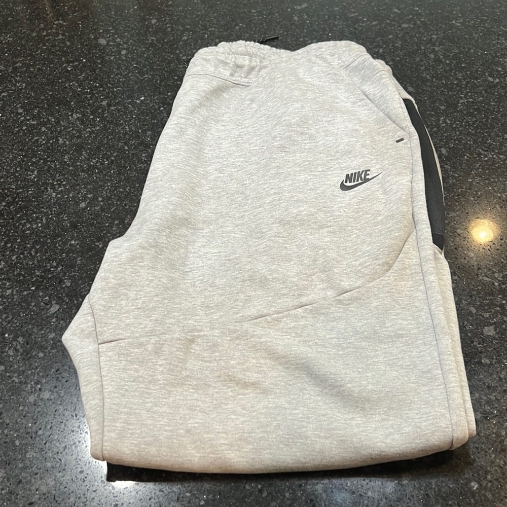 Nike Tech top & bottom